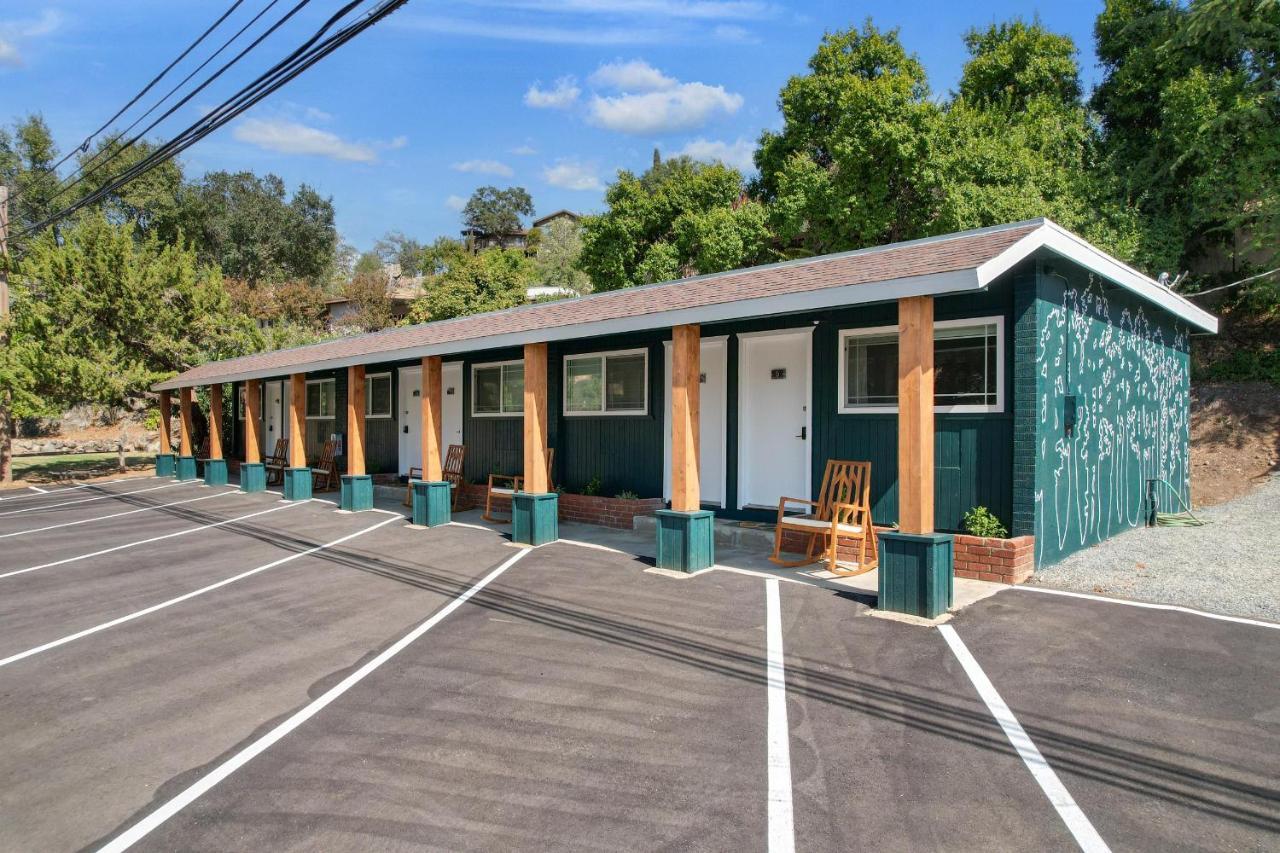 ת'רי ריברס The Belle Sequoia Motel Rm9 מראה חיצוני תמונה