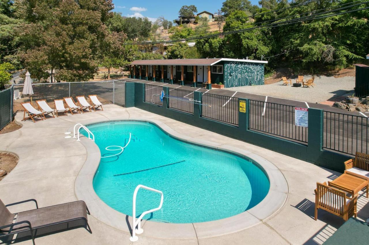 ת'רי ריברס The Belle Sequoia Motel Rm9 מראה חיצוני תמונה