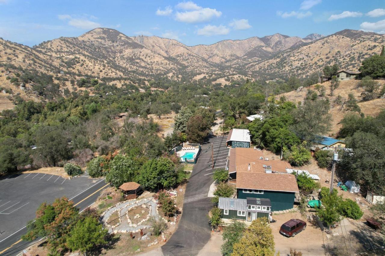 ת'רי ריברס The Belle Sequoia Motel Rm9 מראה חיצוני תמונה